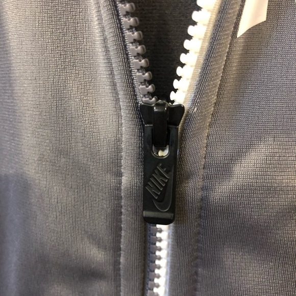 🦄Nike Sweater - Picture 5 of 5